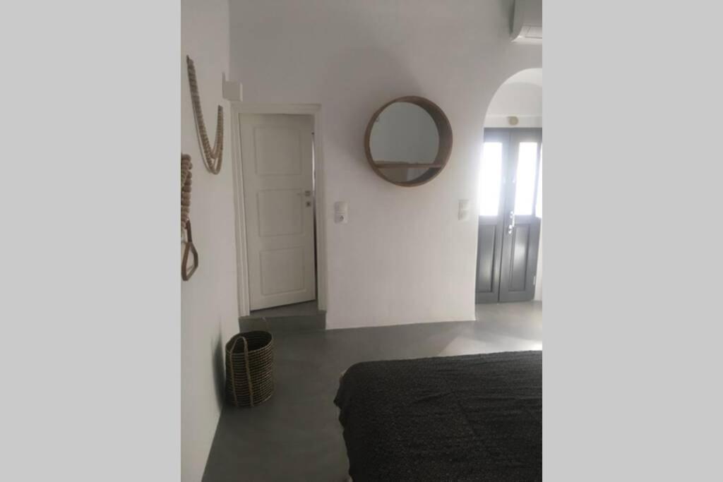 Santorini Folia Cave House With Jacuzzi Pýrgos Exterior foto